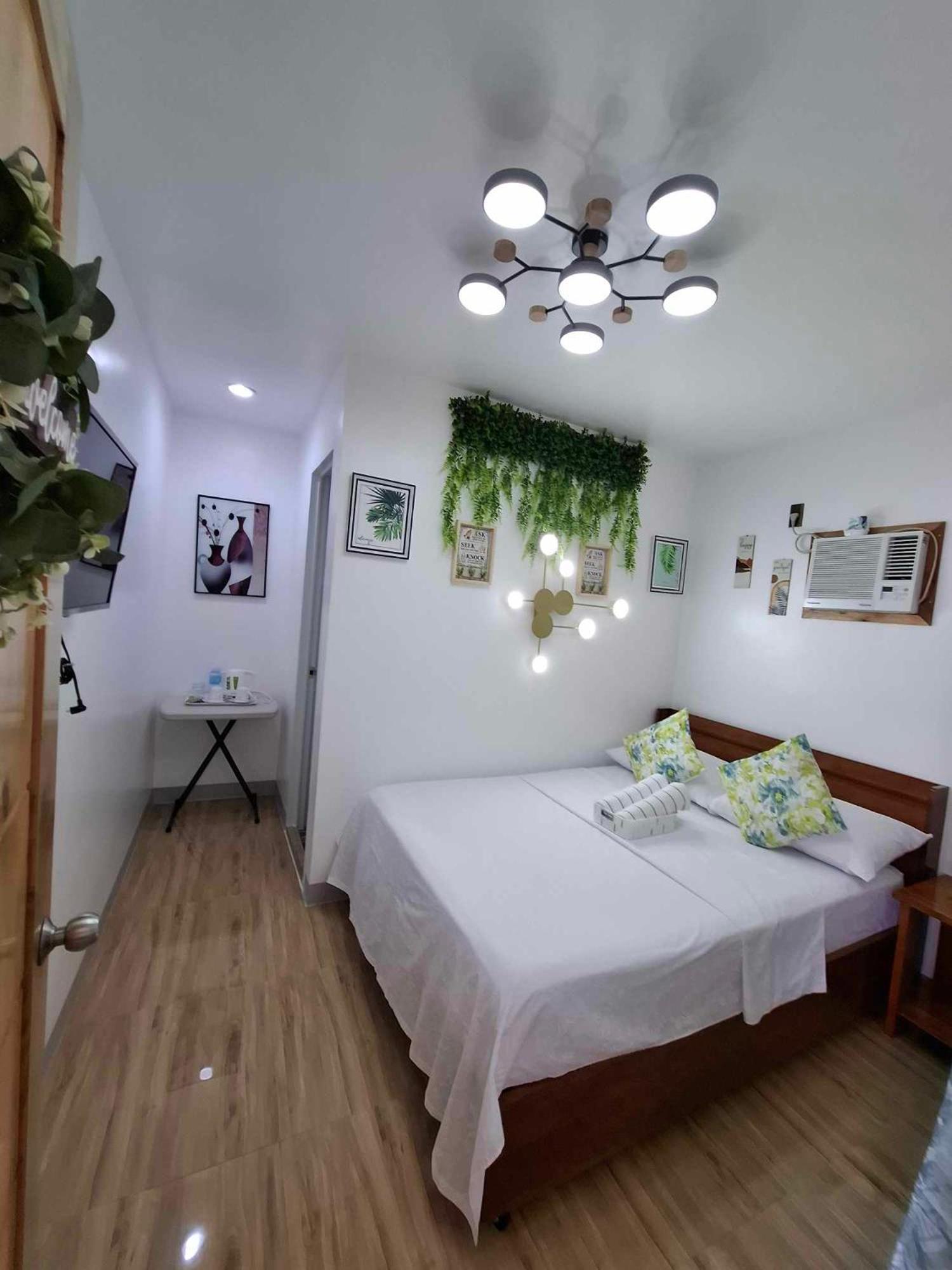 Dreamstay Hostel Moalboal Bagian luar foto