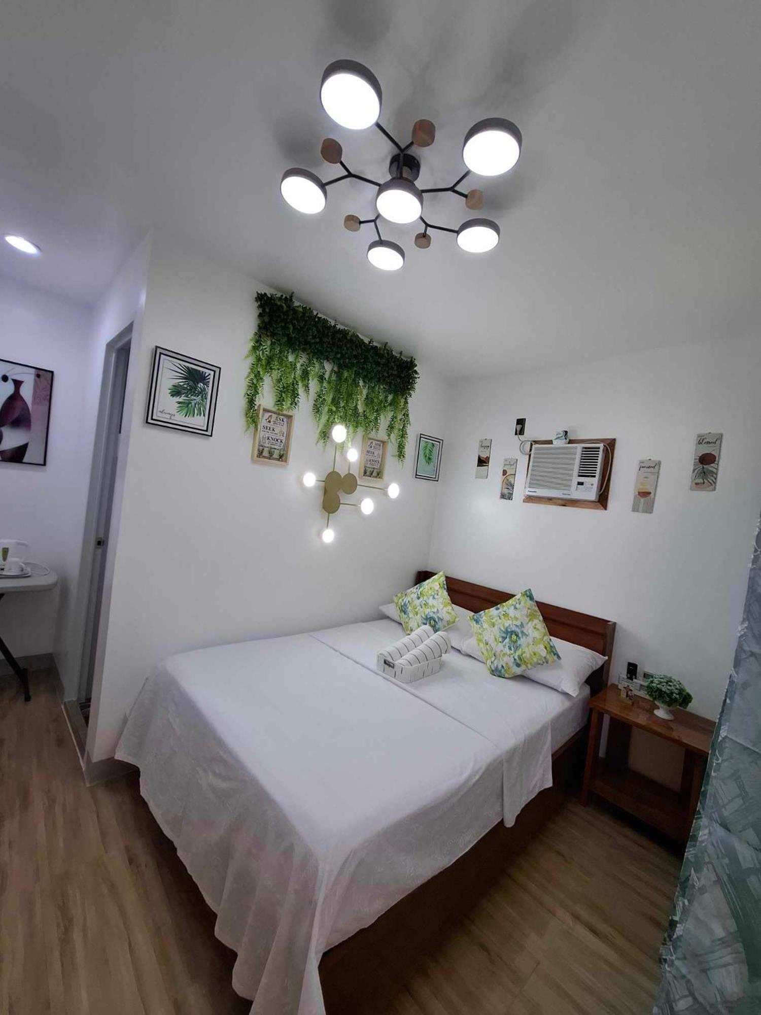 Dreamstay Hostel Moalboal Bagian luar foto