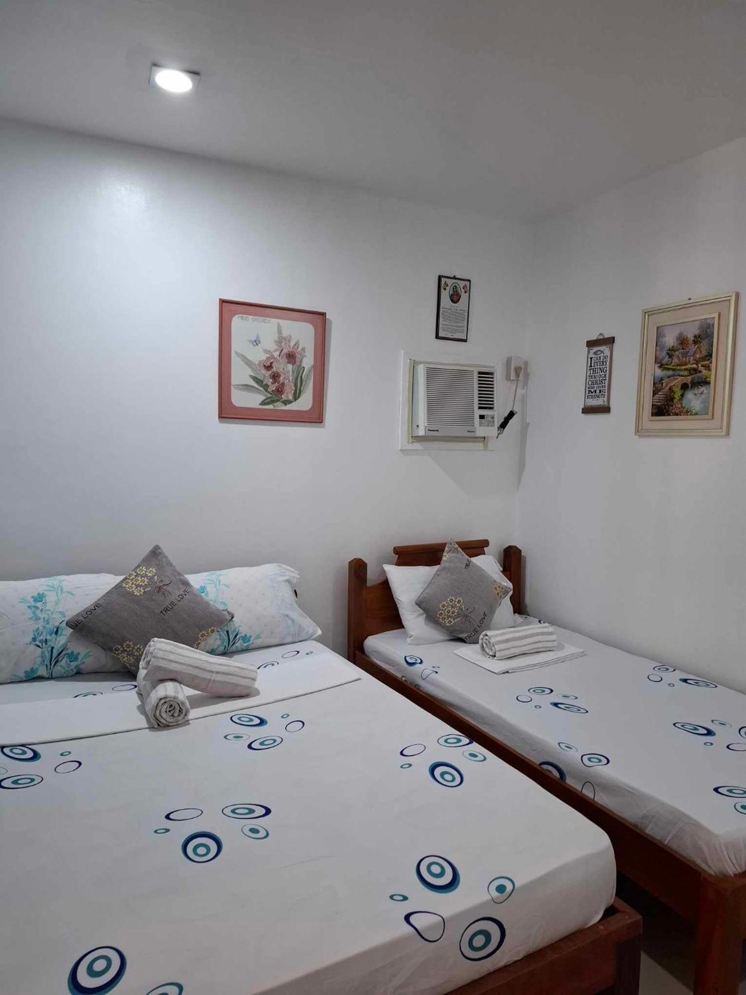 Dreamstay Hostel Moalboal Bagian luar foto