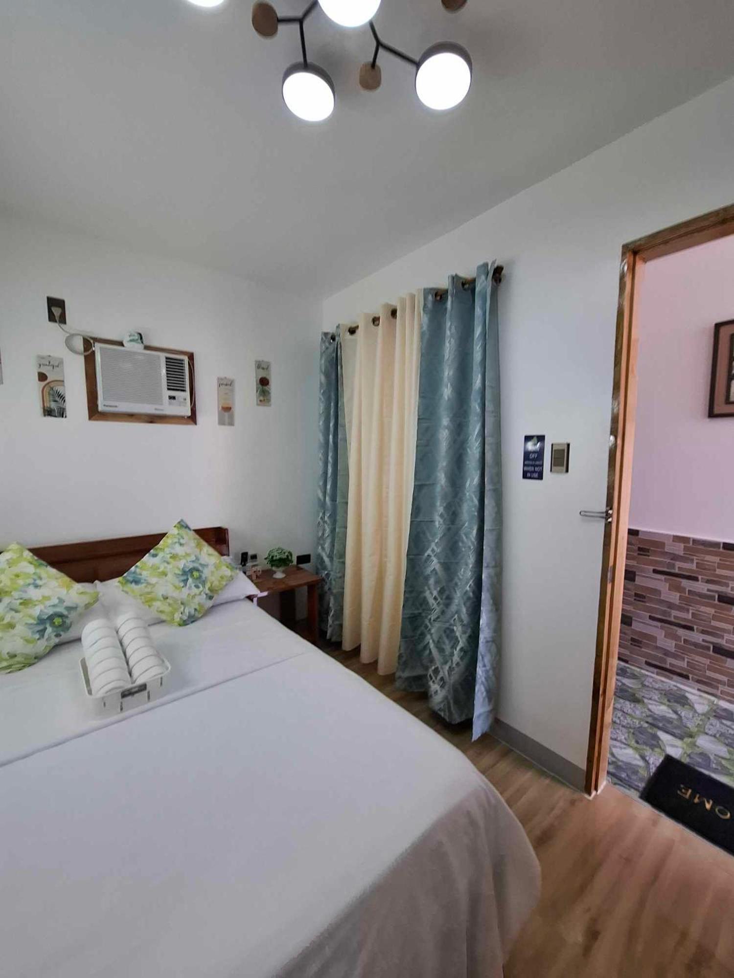 Dreamstay Hostel Moalboal Bagian luar foto