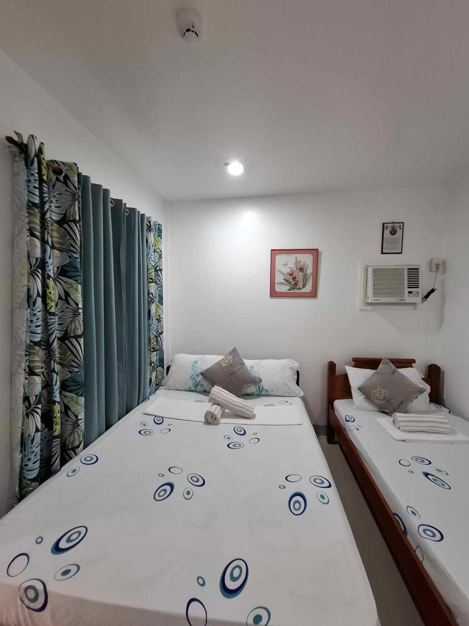 Dreamstay Hostel Moalboal Bagian luar foto